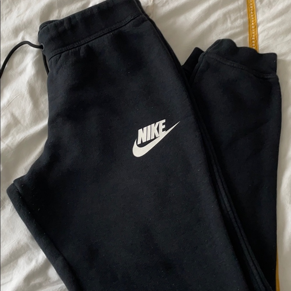 Nike Joggers size Large